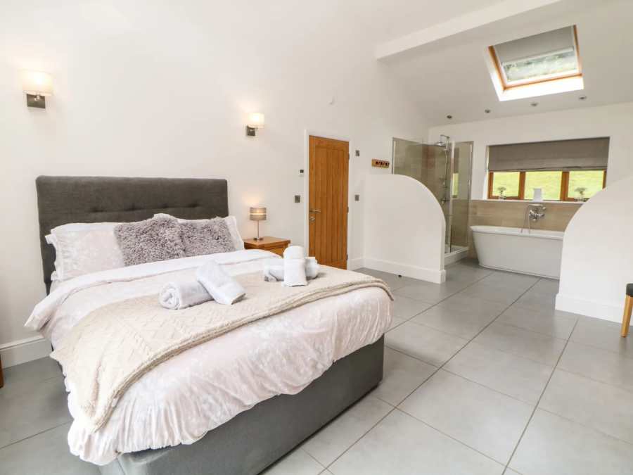 3 Pheasant Lane, Bolsterstone